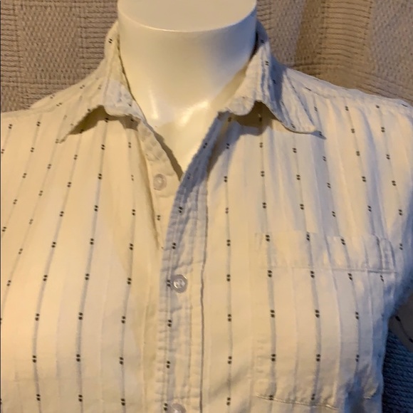 Men’s button front shirt - Picture 2 of 3
